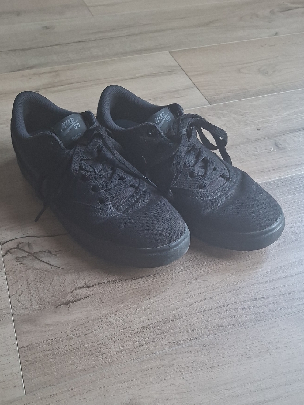 Nike SB Women's All-Black Skate Shoes 8.5